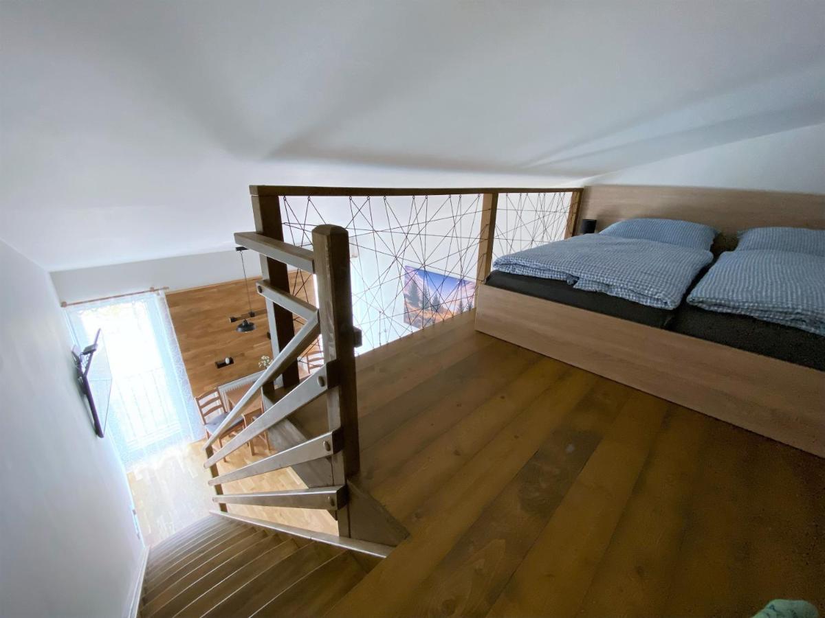 Miky Apartman Klinovec View Loučná pod Klínovcem Bagian luar foto
